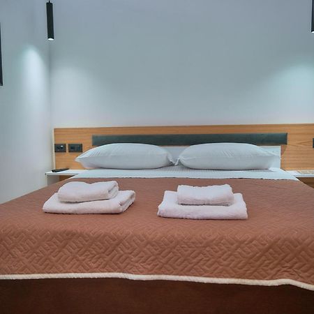 Kalpazo Inn Tirana Extérieur photo