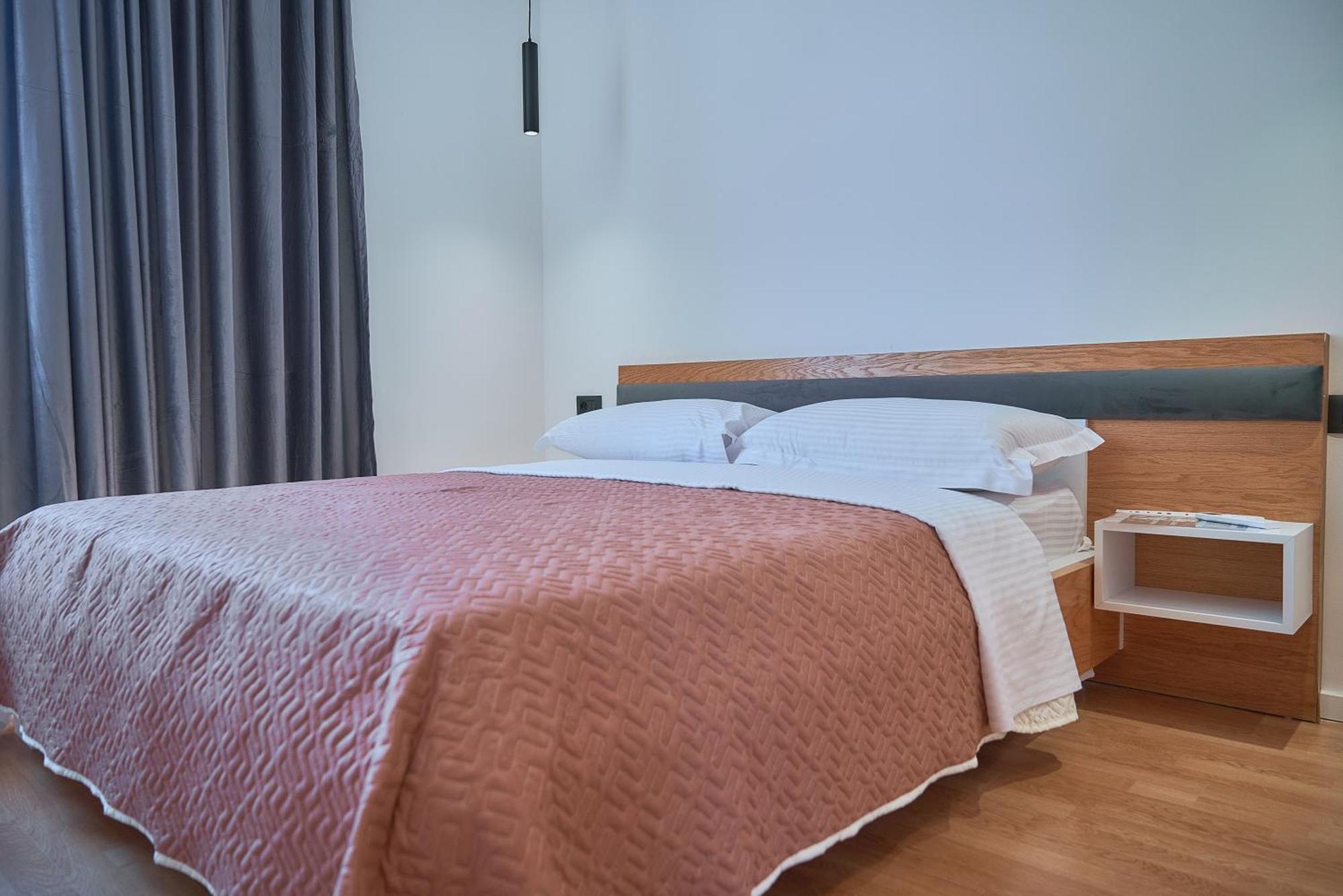 Kalpazo Inn Tirana Extérieur photo