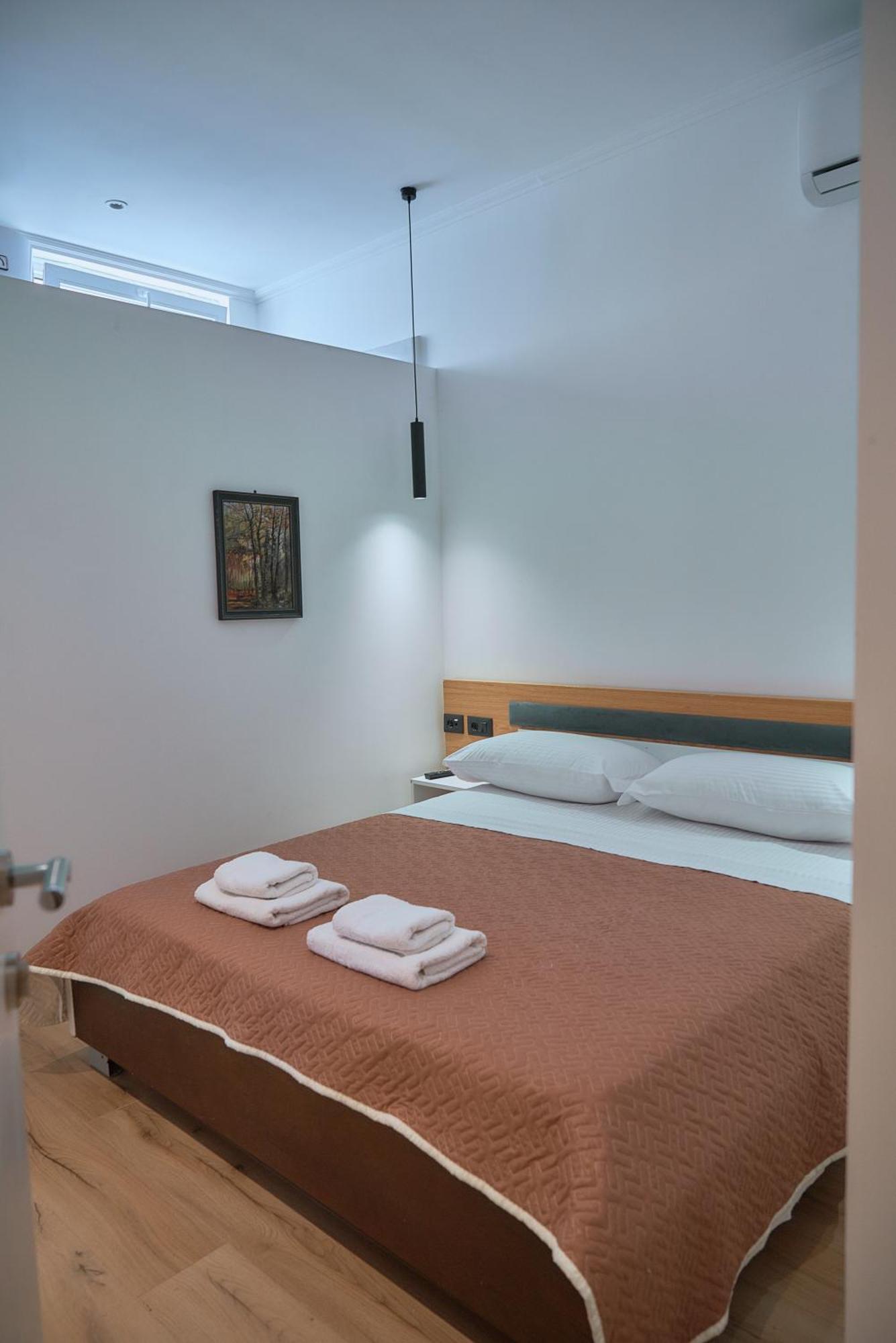 Kalpazo Inn Tirana Extérieur photo