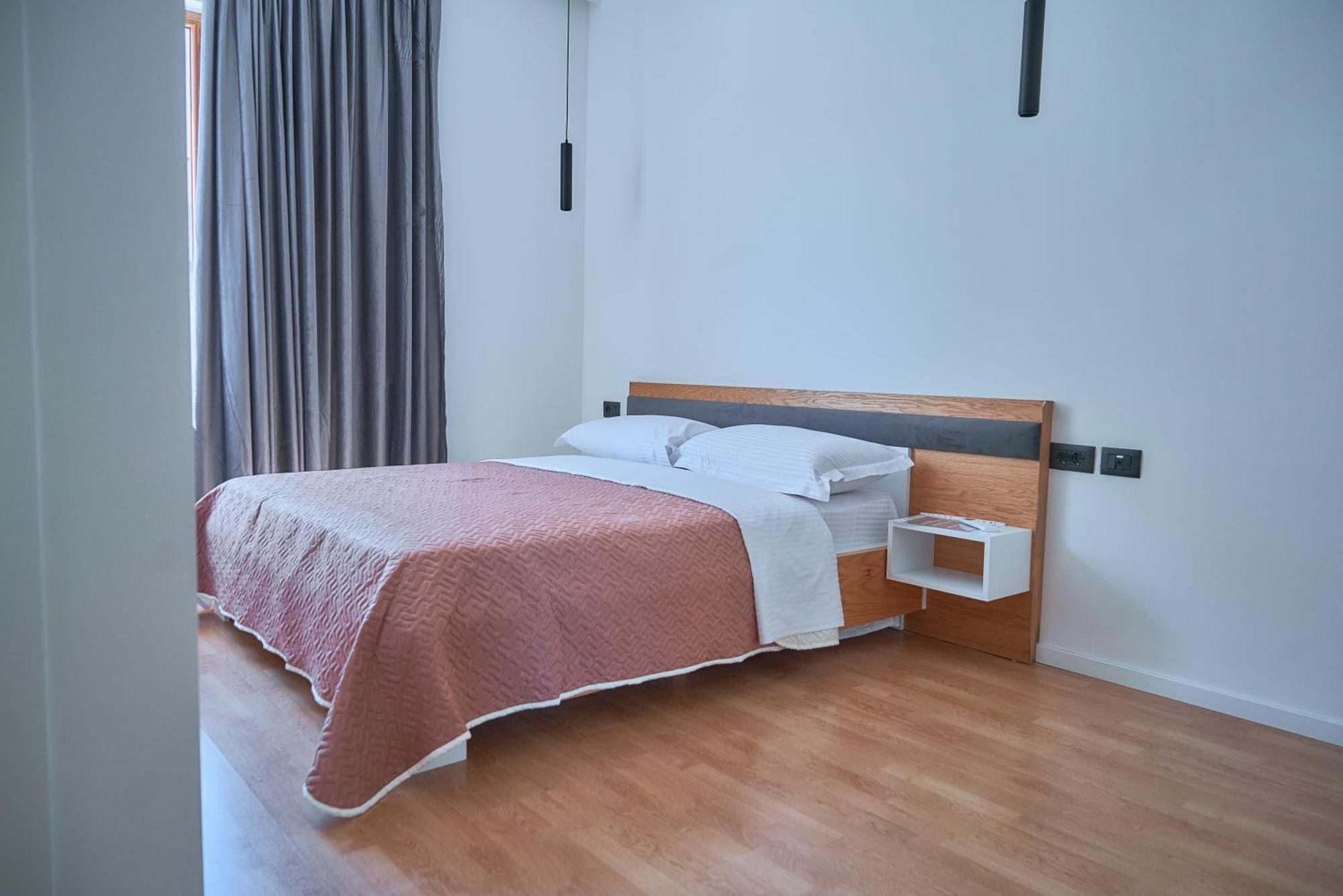 Kalpazo Inn Tirana Extérieur photo