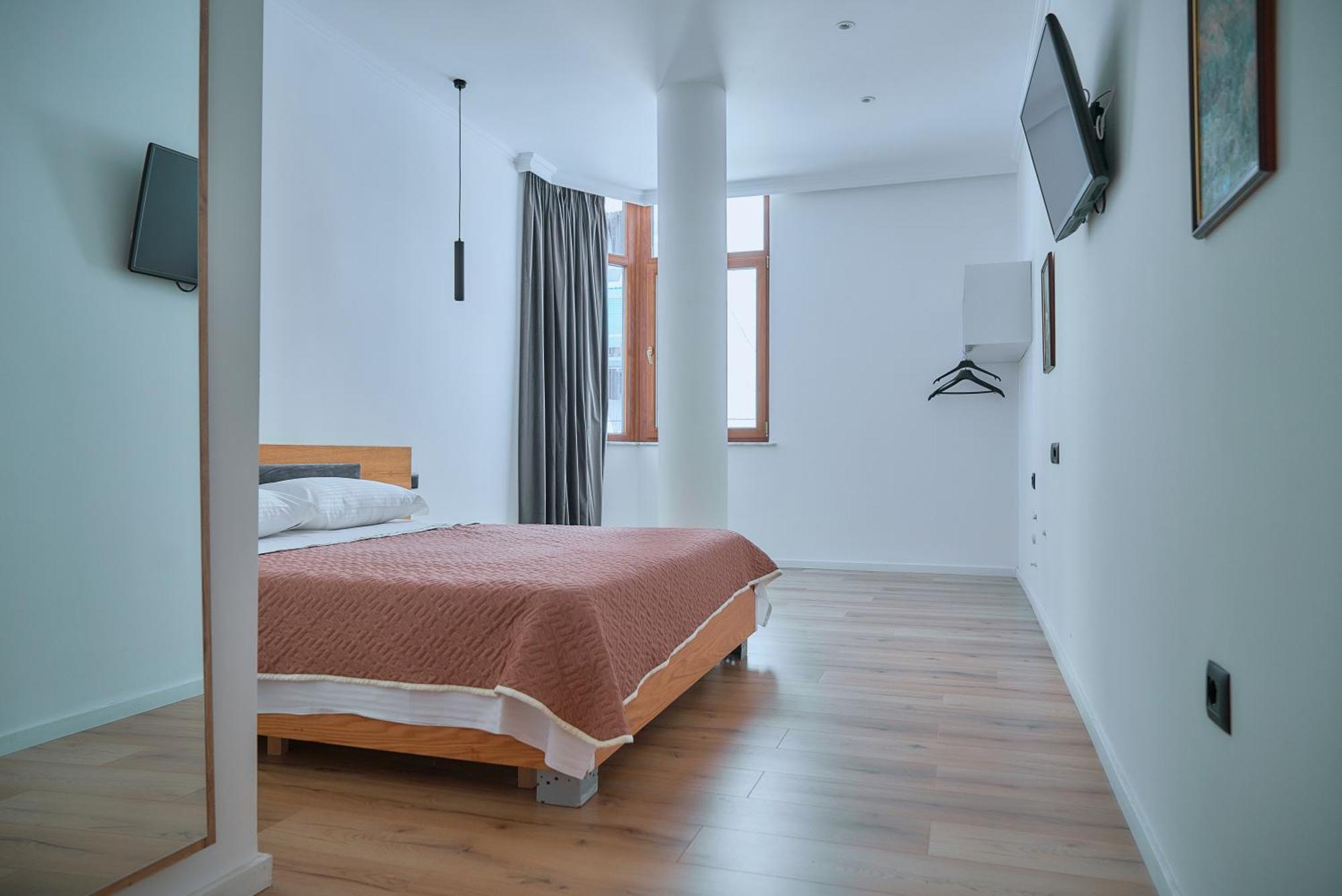 Kalpazo Inn Tirana Extérieur photo
