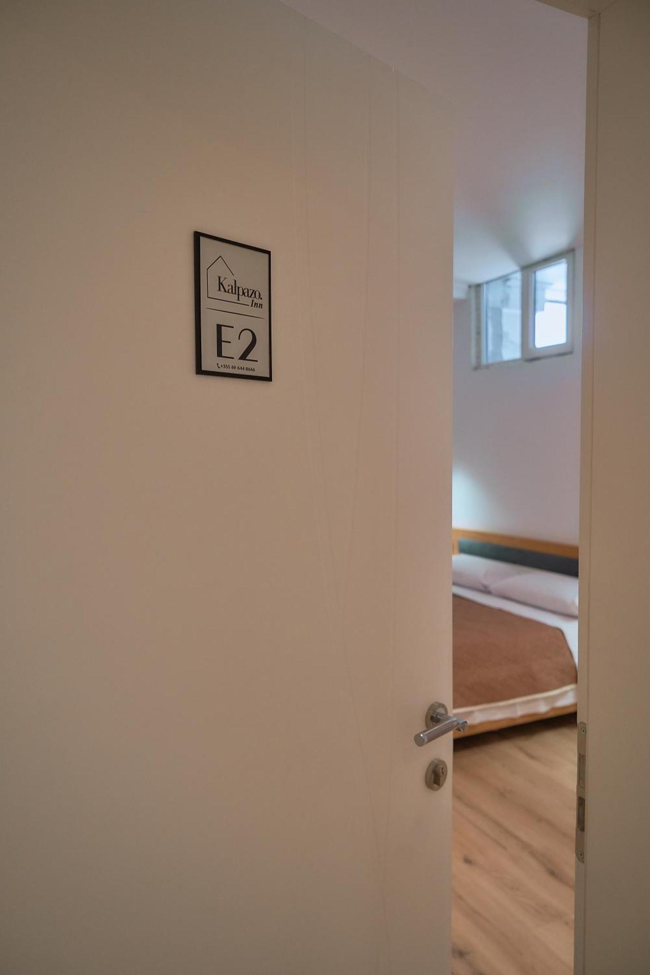 Kalpazo Inn Tirana Extérieur photo