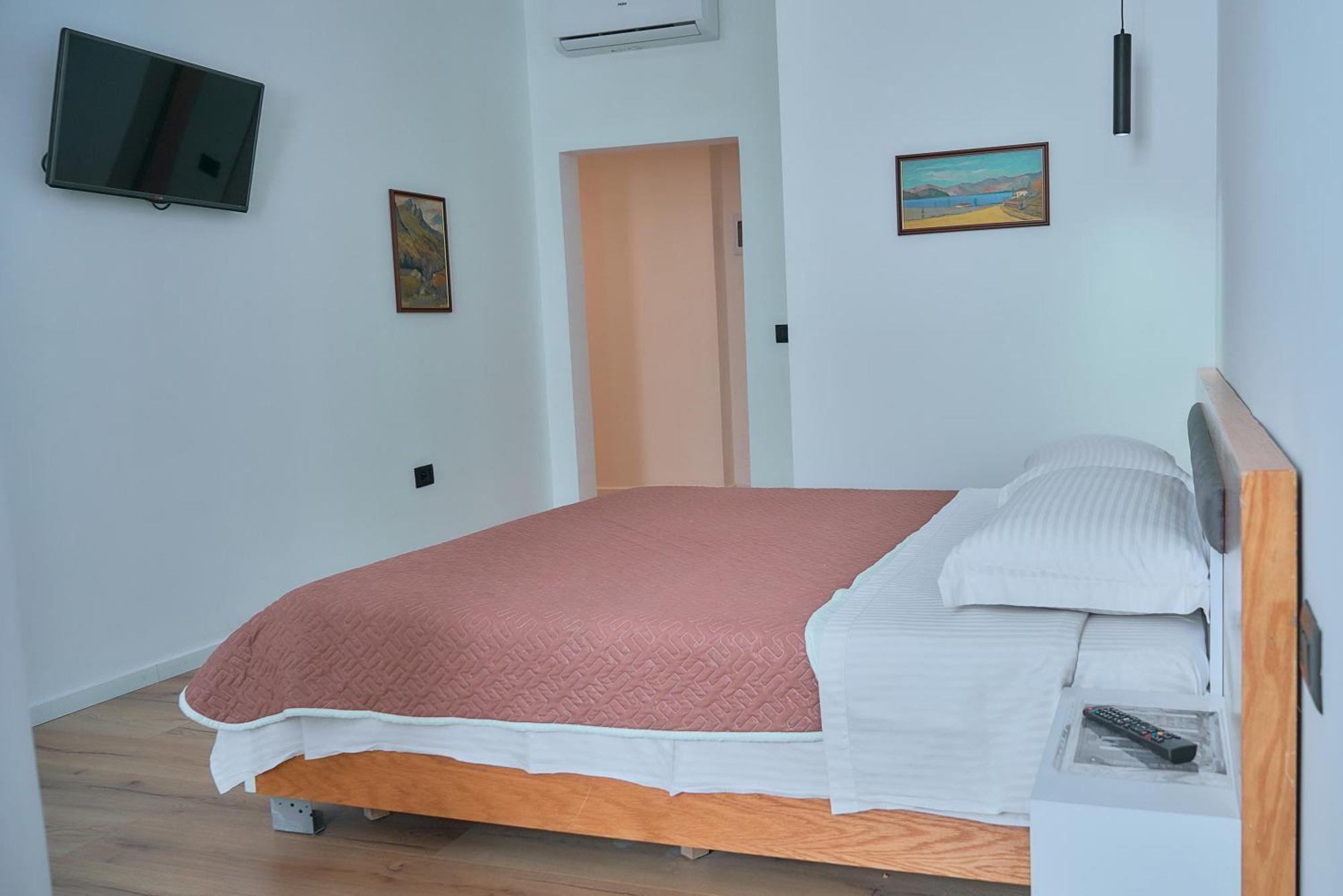Kalpazo Inn Tirana Extérieur photo
