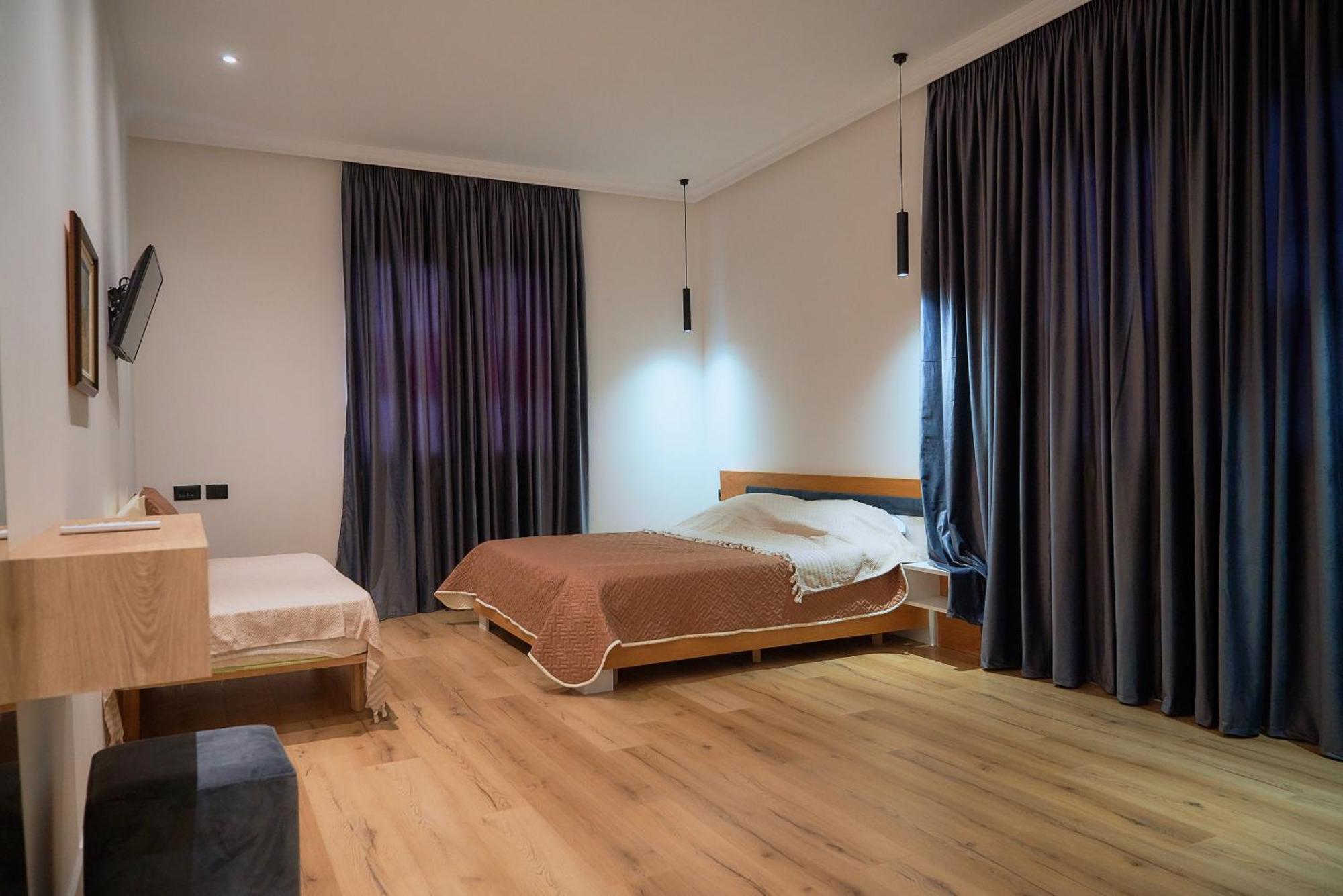 Kalpazo Inn Tirana Extérieur photo