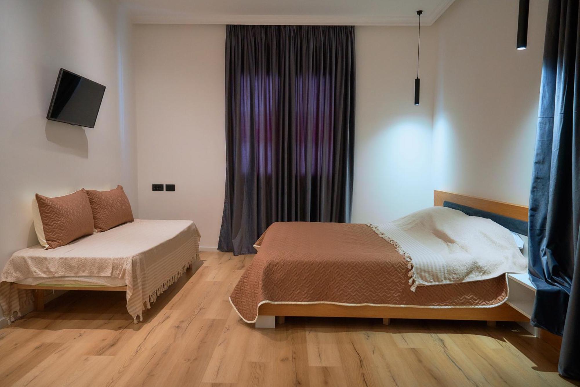 Kalpazo Inn Tirana Extérieur photo