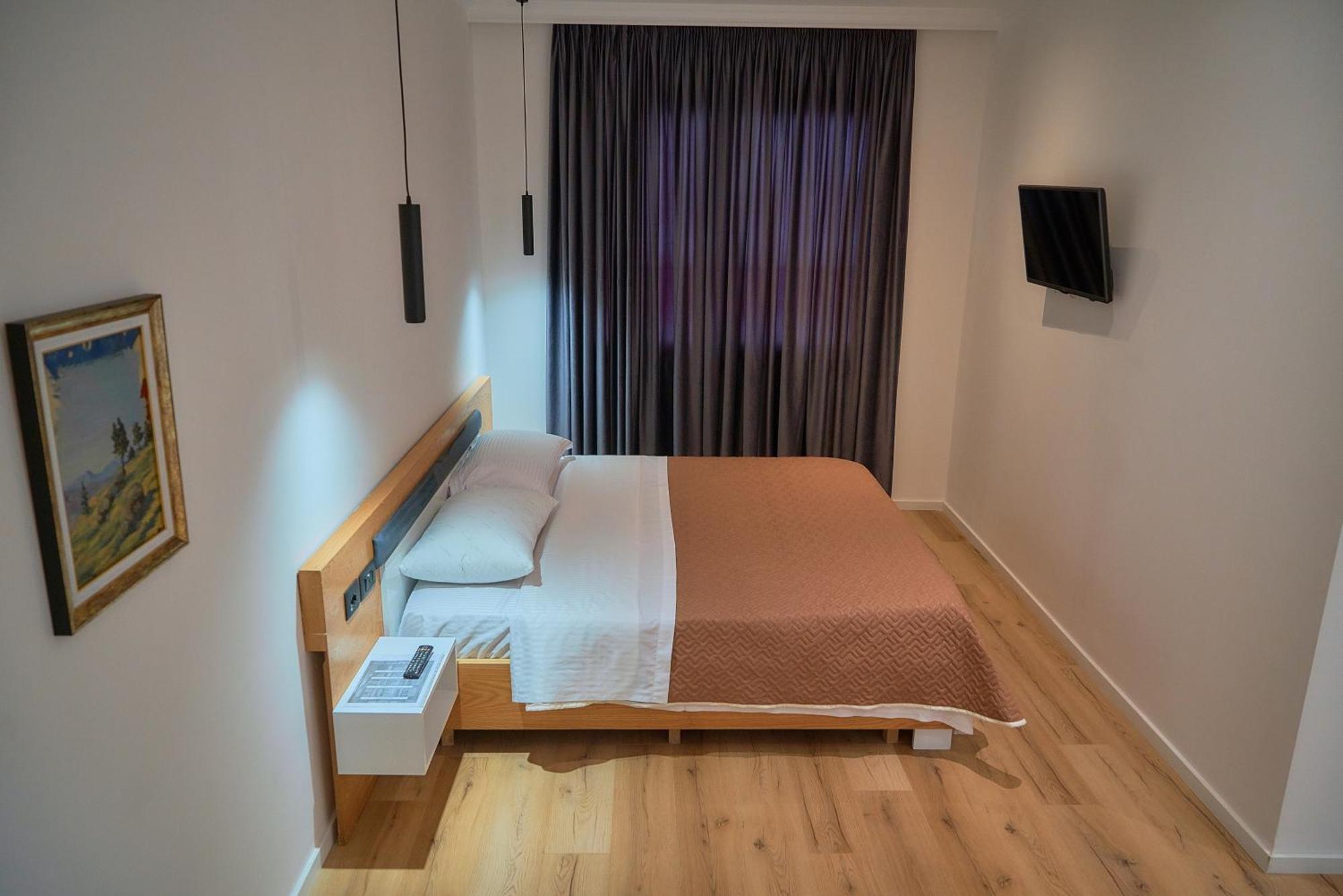 Kalpazo Inn Tirana Extérieur photo