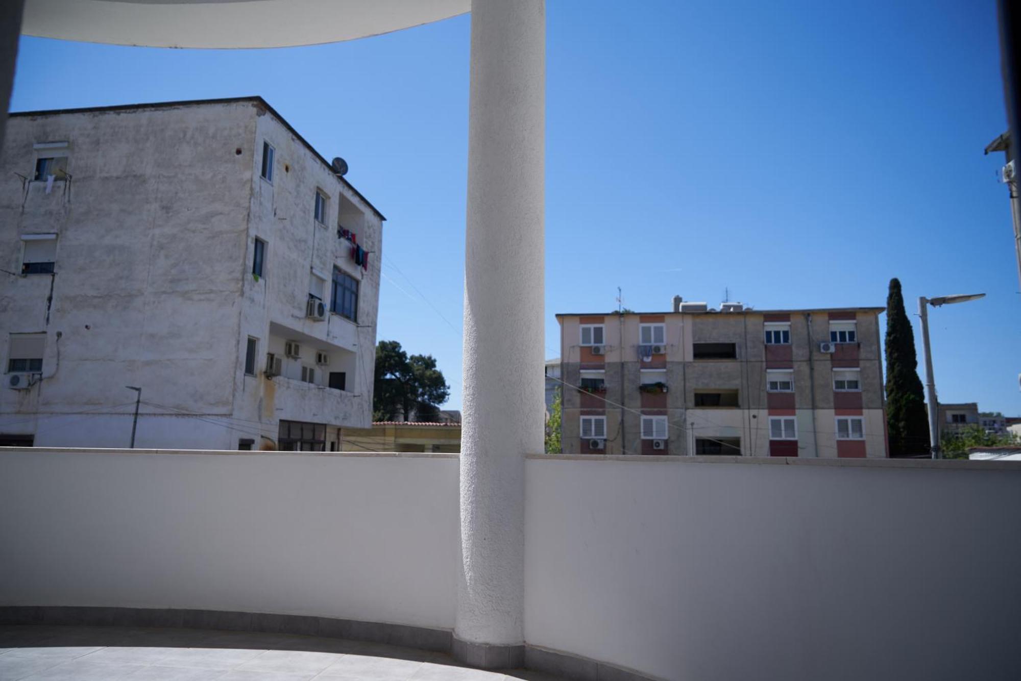 Kalpazo Inn Tirana Extérieur photo
